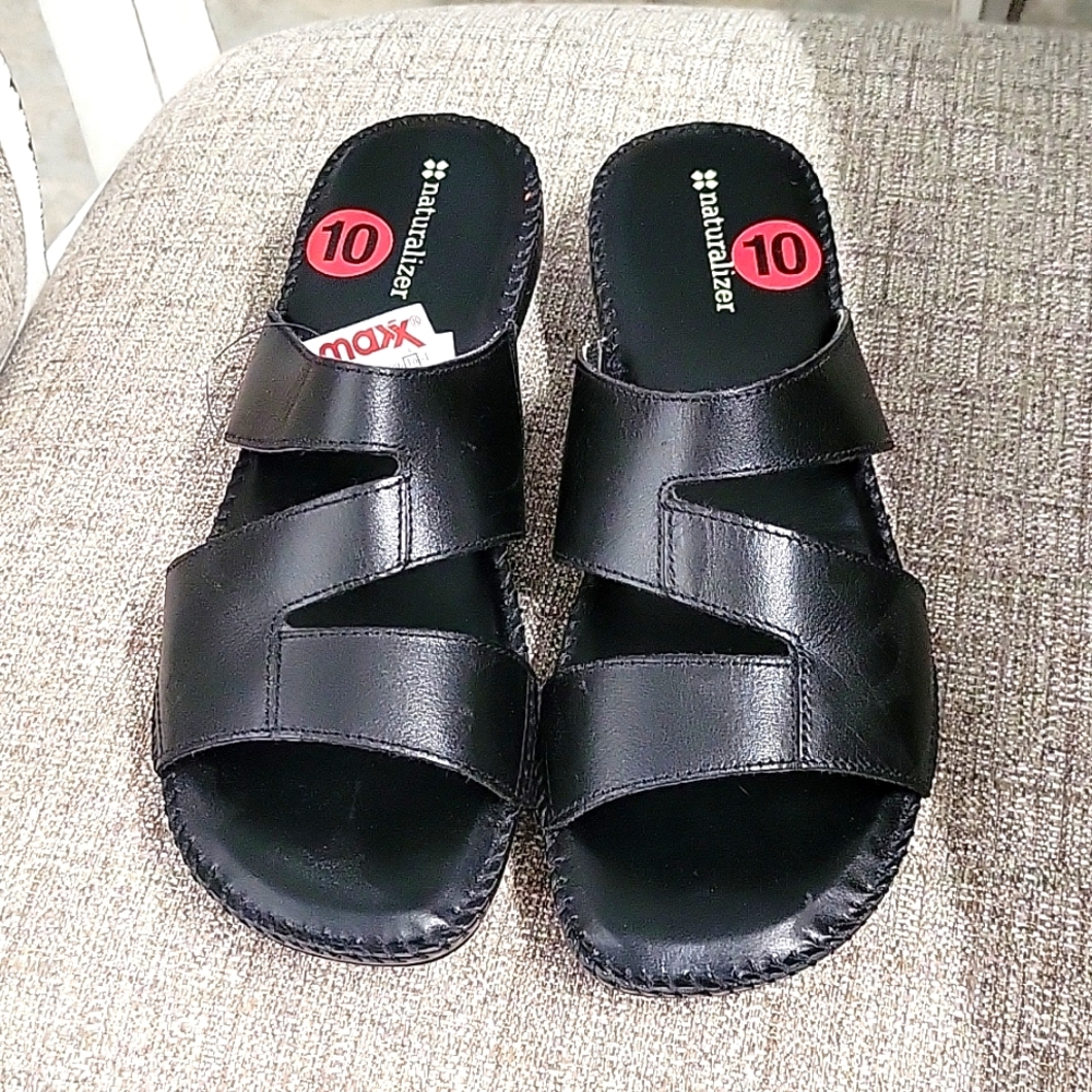 Nwt Women's Sandals size 10 by Naturalizer